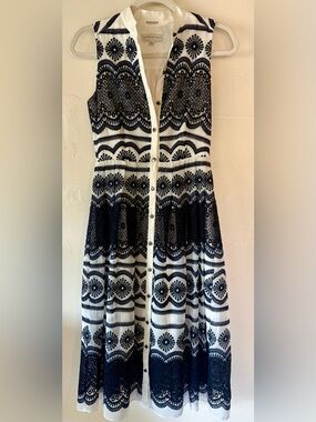Katherine Kelly Crochet Embroidered Lace Midi Dress Navy Ivory Size 0